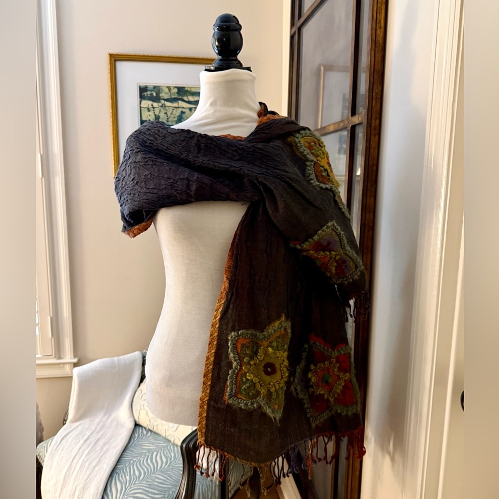 GORGEOUS SCARF/WRAP